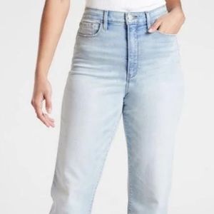 Athleta Light wash skulptek jeans